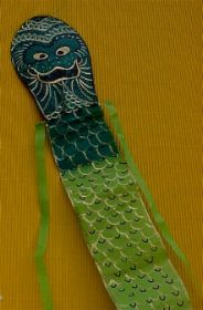 paper made snake [head-�: 92 mm]