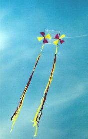 flying duploprop [(WxH): 225 x 125 mm,  propeller: � 100 mm]